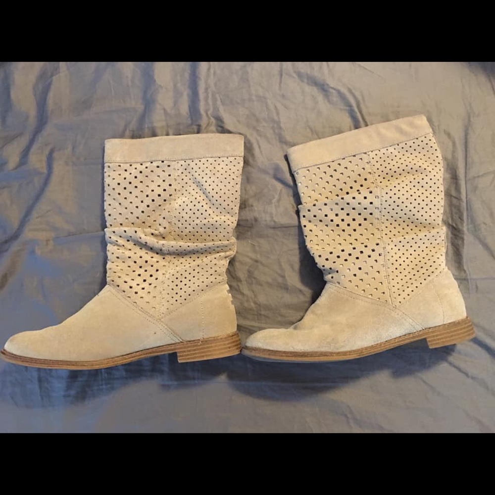 TOMS boots